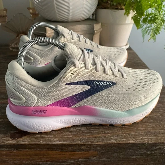 Brooks Ghost 16 Athletic Running Sneakers Shoes Womens 8 White/Grey/Blue/Pink - Picture 5 of 10
